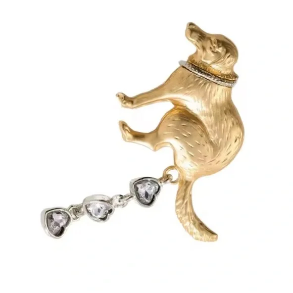 Pooping Gold Dog Brooch - Picture 3 of 7